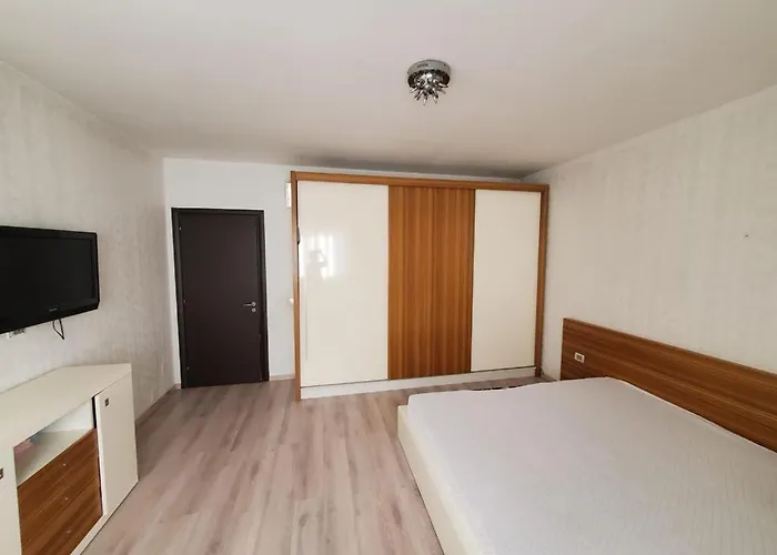 Old Bazaar * 地拉那