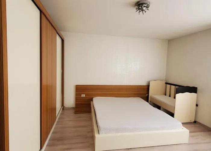 Old Bazaar * 地拉那